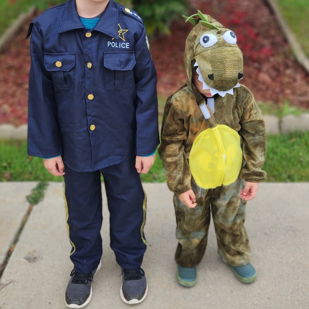 Kids Dinosaur Costume - Green and Yellow - Picture 3 of 5
